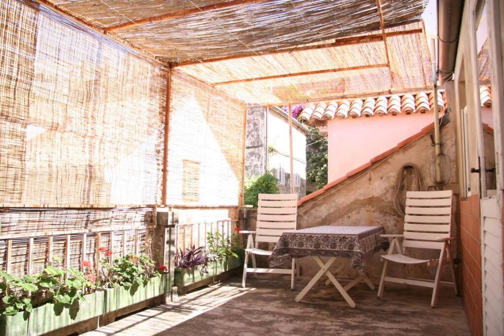 1-Bdrm With Terrace In The Old Town Apartment Dubrovnik Exterior photo
